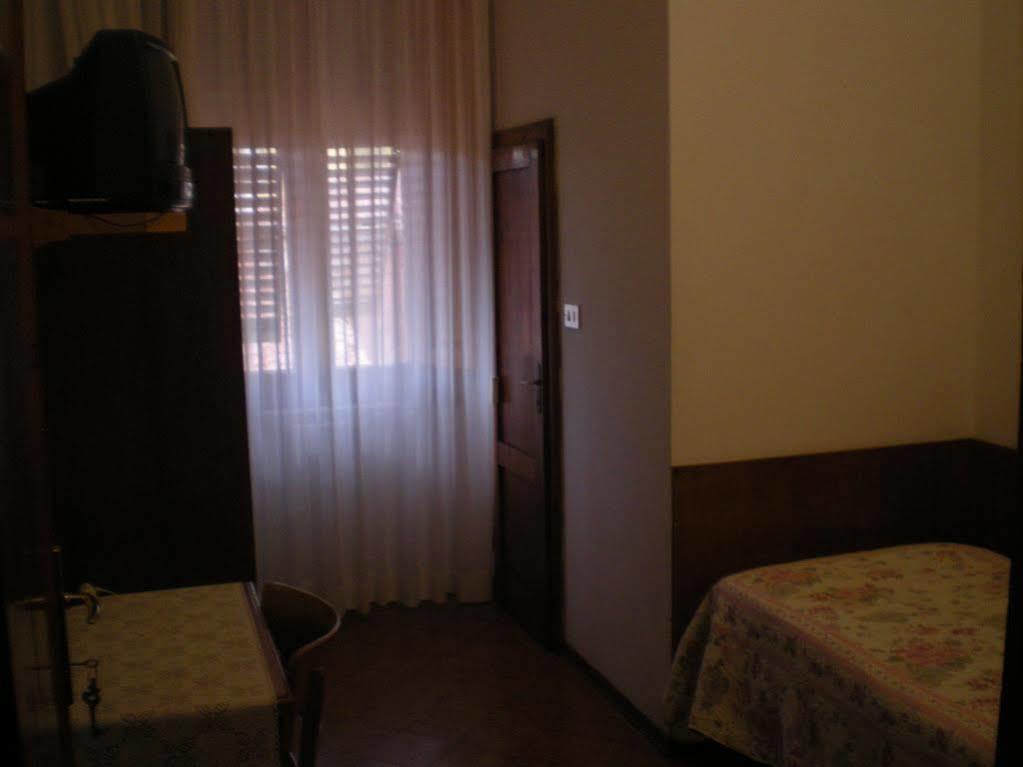 מונטה קטיני טרמה Hotel Prati מראה חיצוני תמונה